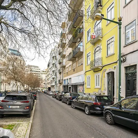 Whome Urban Tech Retreat, Modern Hubs For Remote Living Pensjonat Lizbona