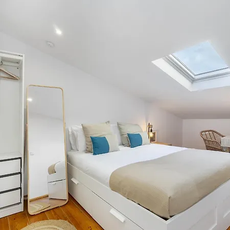 Whome Urban Tech Retreat, Modern Hubs For Remote Living Pensión *